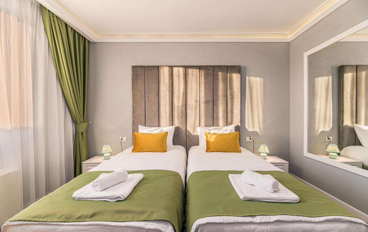 Stejarii Resort Ineu  Екстер'єр фото