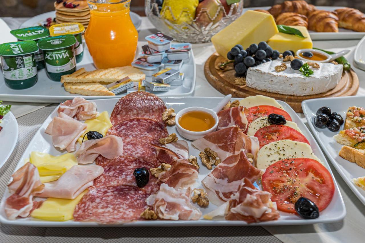 Stejarii Resort Ineu  Екстер'єр фото