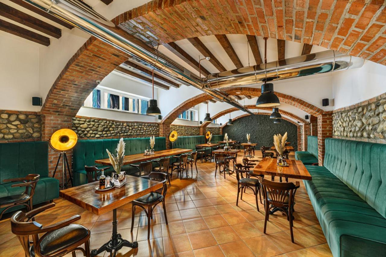 Stejarii Resort Ineu  Екстер'єр фото
